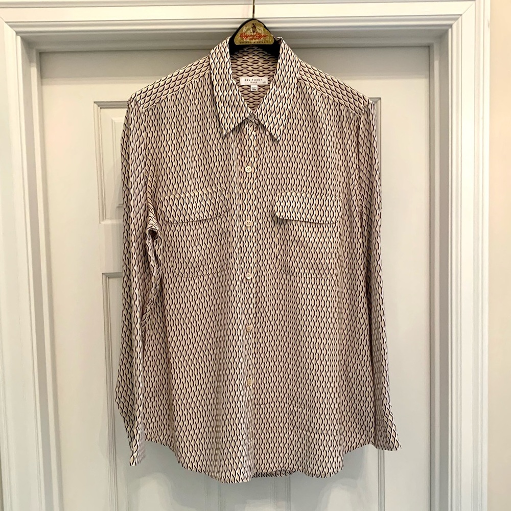 Equipment Essential Silk Blouse tan/chocolate